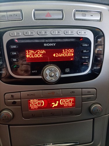 Radio sony con codice - cd,