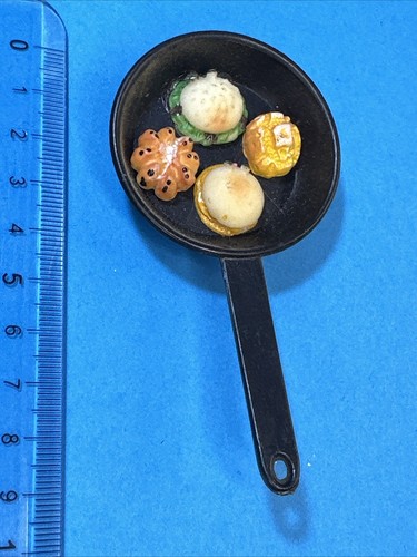 Pentola con molluschi calamita - molluschi,