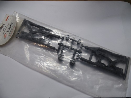 Agama 1003 rear - lower, arm