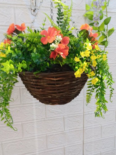 Basco realistico appendere - basco,