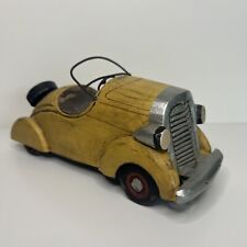 Modellino auto vintage in