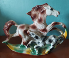 CAVALLO CON PULEDRO IN