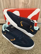 New In Box - Es Quattro Shoes