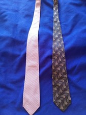Cravatte Armani e Valentino
