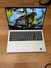 Dell Inspiron 15 (3520), marzo