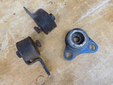 MOTO APRILIA 125 TUAREG ETX SUPPORTI GOMMA GOMMINI TELAIO MOTORE SUPPORTO BLOCCO