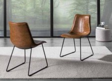 2 SEDIE CON BASE METALLO