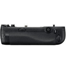 Battery grip verticale MB-D17