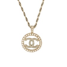 Collana con ciondolo CC ad