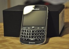 Blackberry bold 9900 - blackberry,