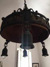 lampadario antico in ferro