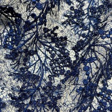 Tessuto Tulle Ricamato Rami