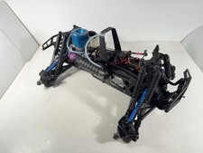 Progetto Monster Truck Nitro HPI Savage scala 1/8 usato con servomotori motore