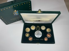 MONETE FONDO SPECCHIO DIVI. 8 VALORI E MEDAGLIA IN ARG. GIOVANNI PAOLO II 2005