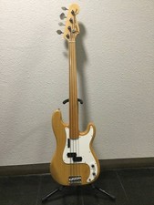 Fretless Bass Fender Japan