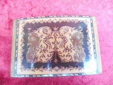 Bella Vecchia Scatola, Legno