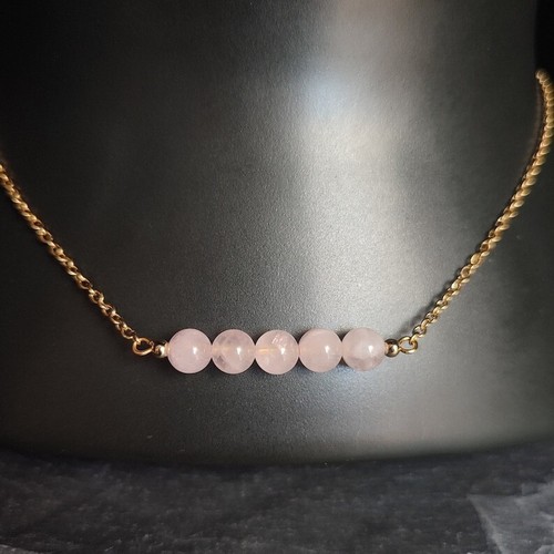 Collana fatta mano con - a,