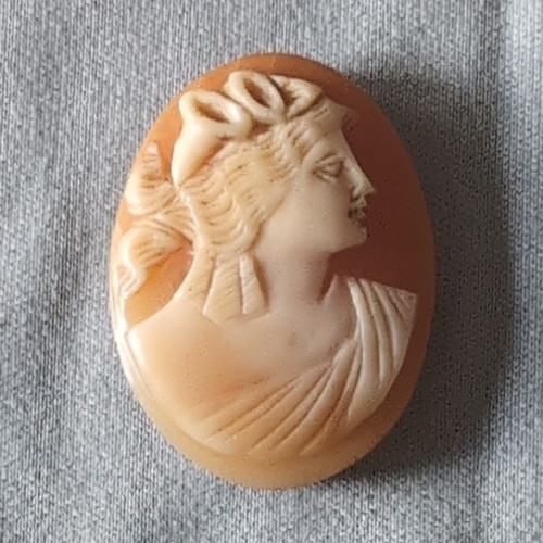Antico cammeo ovale sfuso