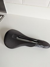 Sella MCFK in carbonio 130 mm