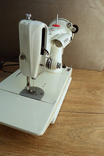 Singer featherweight 221k - singer,