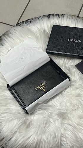Prada portafoglio compatto - prada,