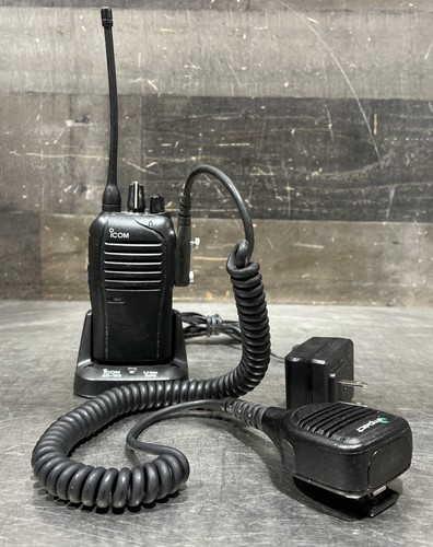 Radio vie icom ic - radio, ic-f4101d