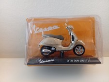 Vespa GTS 300. 2017. Modellino