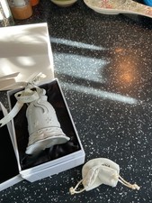 campana ornamento albero