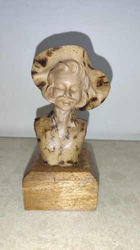 Busto cartapesta leccese - in,
