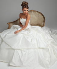 15 🔴 Abito da sposa