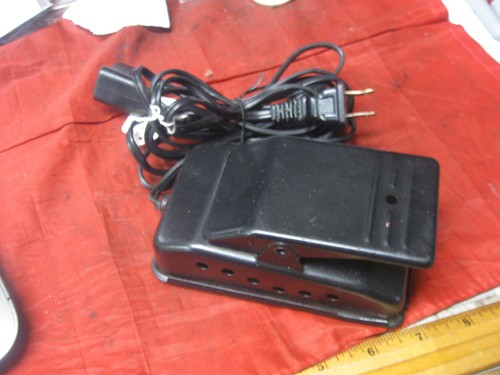 Penney 7050 pedale - j, c