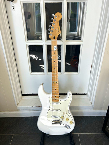 Fender stratocaster 2022 aged - fender,