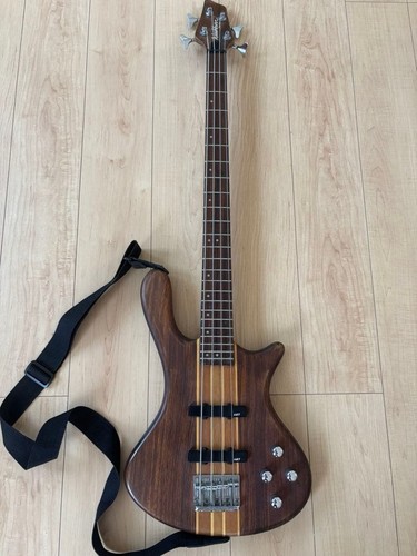 Washburn taurus t24 basso - washburn,