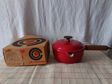 LE CREUSET Enzo Mari Cast iron