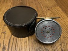 Mulinello mosca salmone vintage resistente perfetto con linea multi punta e custodia in pelle