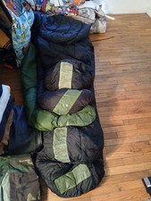 Lotto 5 sacchi a pelo militari statunitensi intermedi clima freddo modulari 4 neri 1 verde