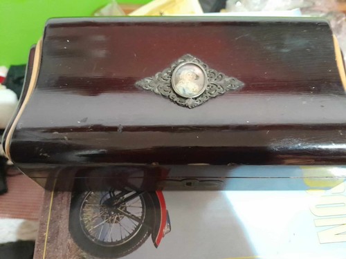 Antico cofanetto legno - in,