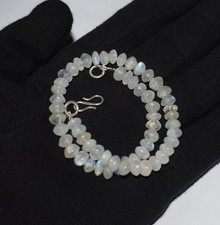 Collana artigianale con perle