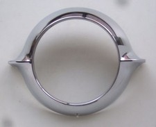 Perfetta GHIERA faro anteriore di auto americana d'epoca.