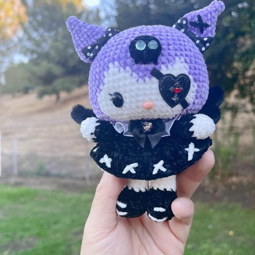 Bambola kuromi all - bambola, all'uncinetto