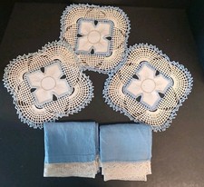 Centrini vintage all'uncinetto