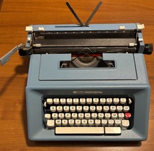 Macchina da Scrivere Olivetti
