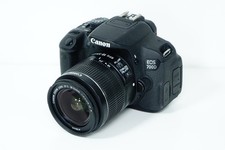 Reflex Canon EOS 700D