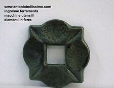 base in ferro battuto per ringhiere inferriate foro 30x30 art.116/A/7