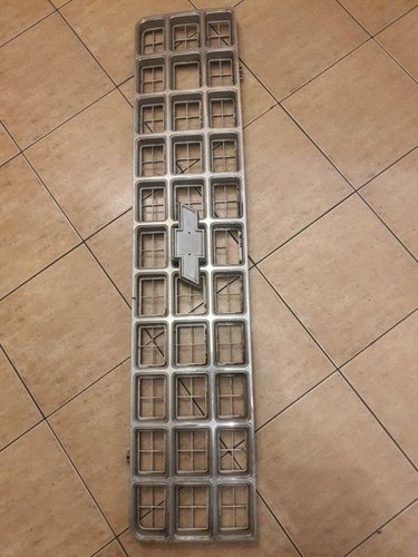 Griglia superiore radiatore