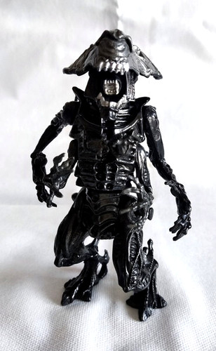 Aliens action figure - aliens,