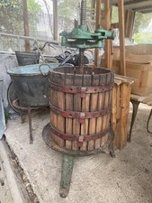 Torchio per uva usato - per,