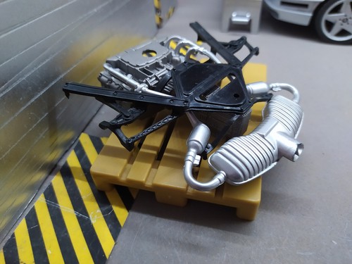 Bas moteur et - 1/18,