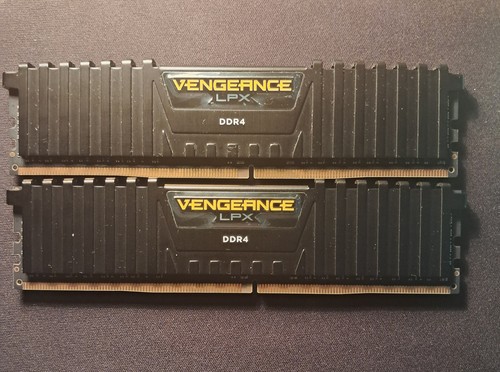 Corsair vengeance lpx 16gb - corsair,