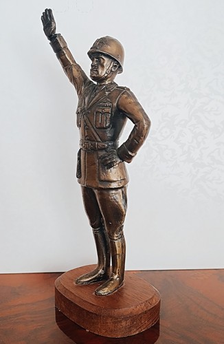 Antica statua mussolini - antica, di